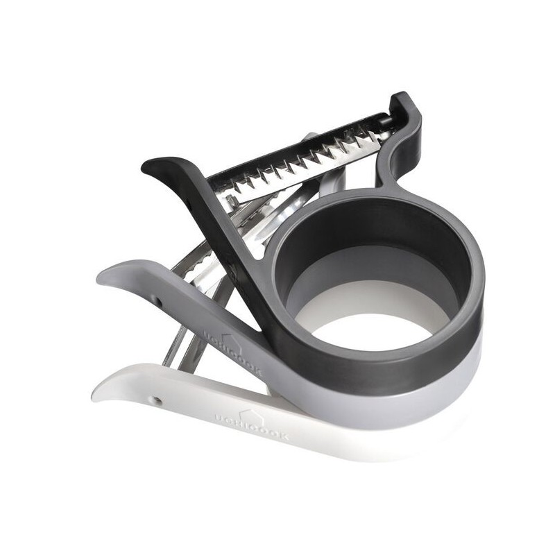 X60-3014-02 Stackable Peelers Black