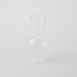 AM023B 1905 Vase
